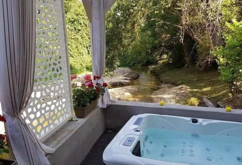 Aamiaismajoitus (B&B) Chambres D Hôtes Le Moulin D ô