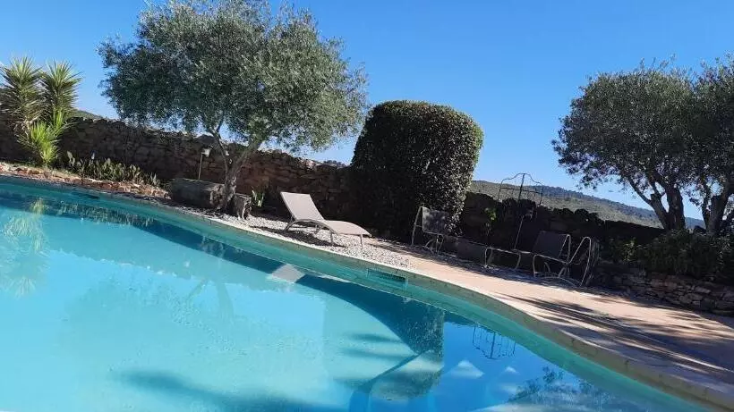 ベッドアンドブレックファースト Le Coq Du Nord   Mailhac Gîte Et Chambres D Hôtes