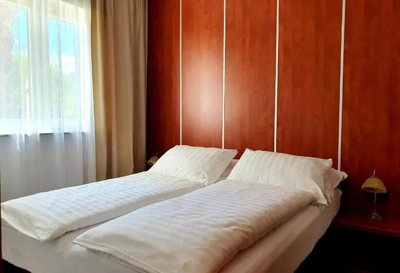 Boutique Hotel Bora & Villas Garamm