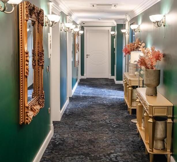 Boutique Hotel Bora & Villas Garamm