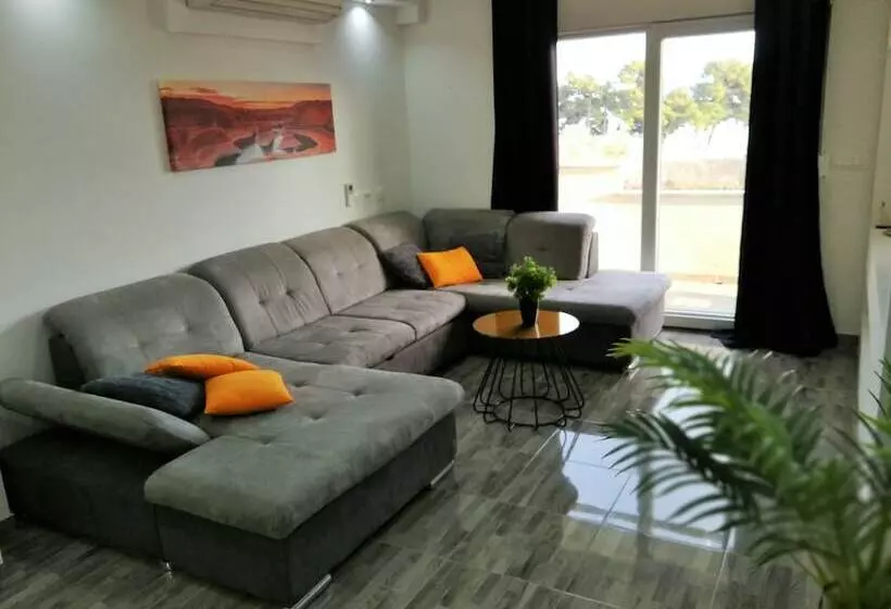 Deluxe Apartment Bellacosta