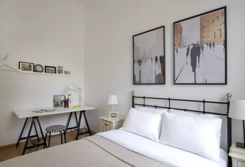 Hotelli City Of Rivers Near Palace Square