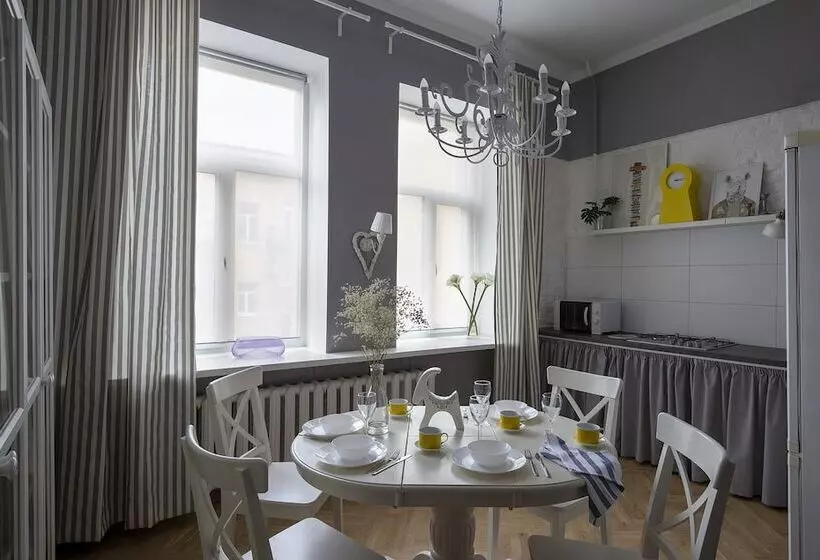 Hotelli City Of Rivers Near Palace Square