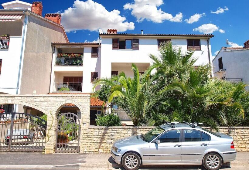 هتل Rooms Ivica 1452