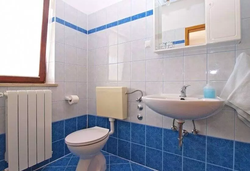 ホテル Rooms Ivica 1452
