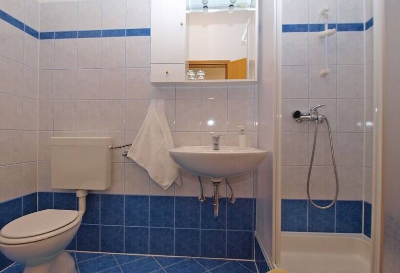 هتل Rooms Ivica 1452