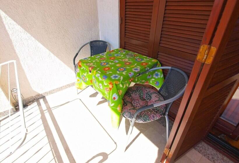 هتل Rooms Ivica 1452