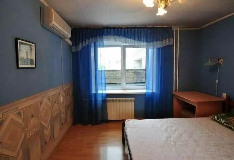 Apartments Courtyard Seating