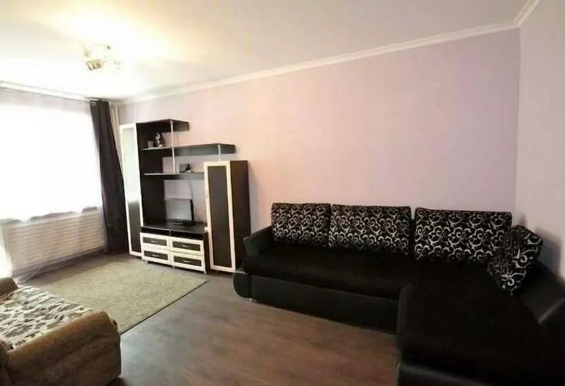 Apartments Courtyard Seating