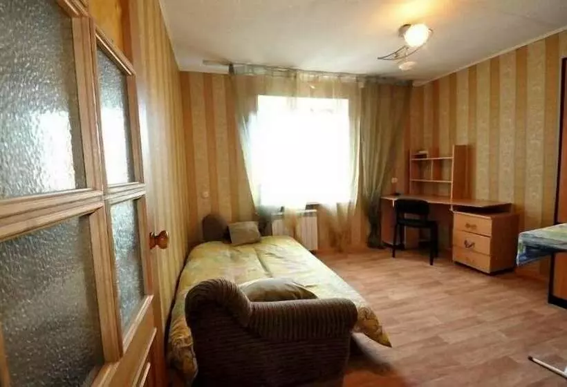 Apartments Courtyard Seating