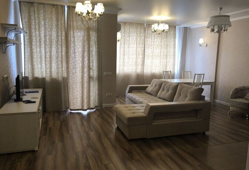 Clever House Apartments