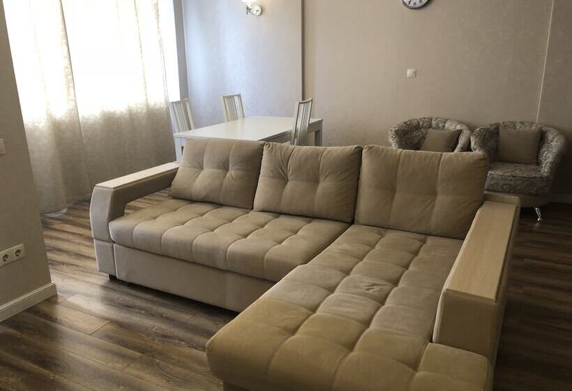 Clever House Apartments