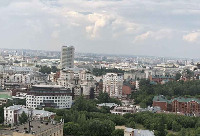 Clever House Apartments