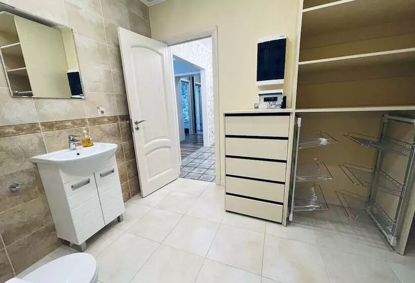 Clever House Apartments