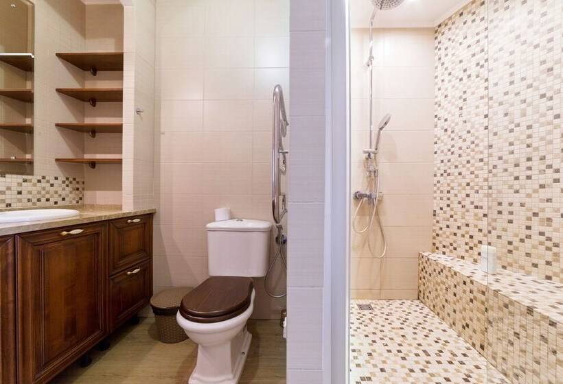 Clever House Apartments