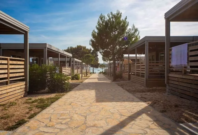 ホテル Mediteran Kamp Mobile Homes In Camping Ljutic