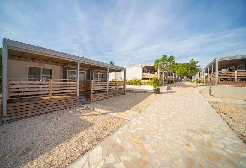 ホテル Mediteran Kamp Mobile Homes In Camping Ljutic