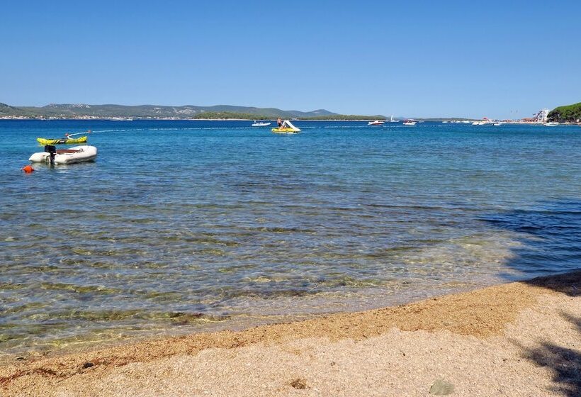 Hotel Mediteran Kamp Mobile Homes In Camping Ljutic