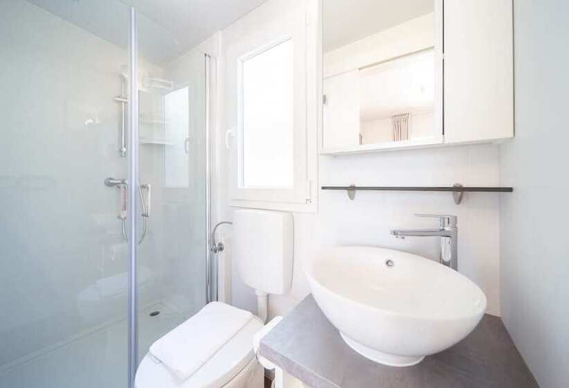 Hotel Mediteran Kamp Mobile Homes In Camping Ljutic