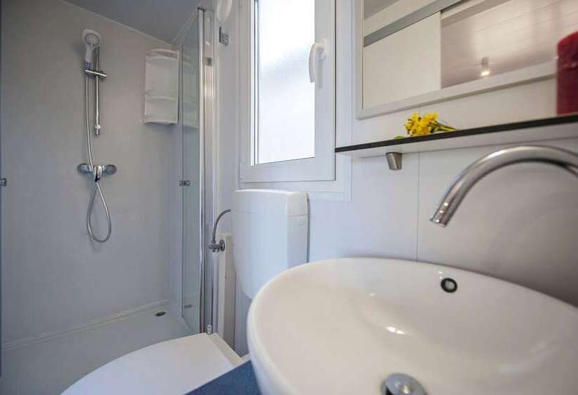 Hotel Mediteran Kamp Mobile Homes In Camping Ljutic