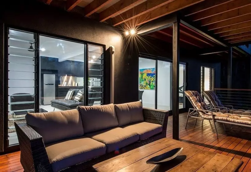 Onestep Airlie Retreat