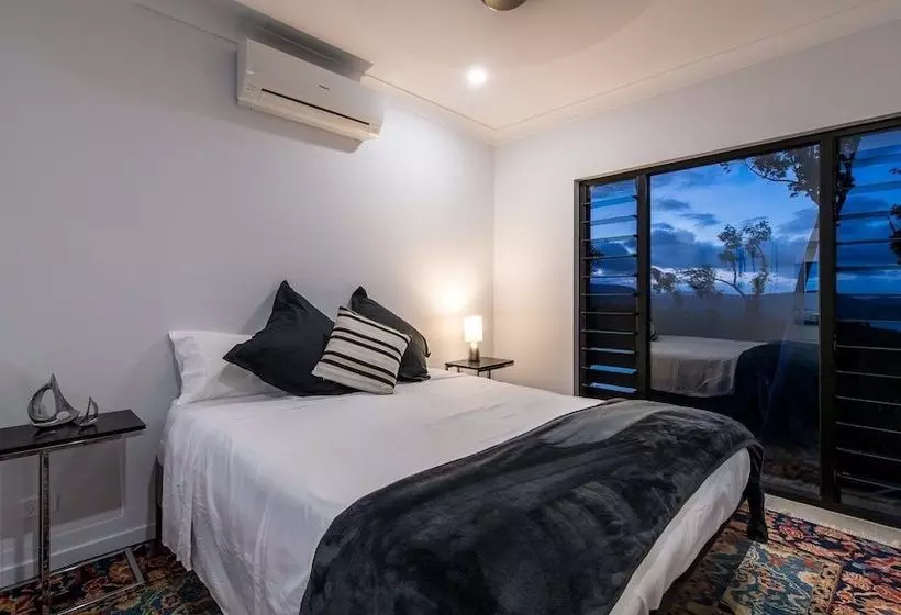 Onestep Airlie Retreat