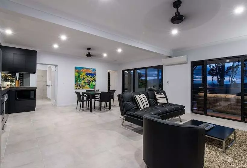 Onestep Airlie Retreat