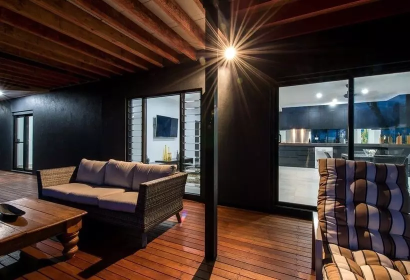 Onestep Airlie Retreat