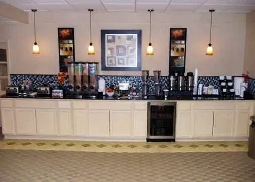 Clarion Hotel Buffalo Airport