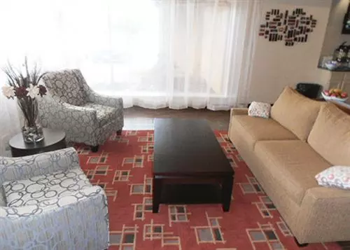 Clarion Hotel Buffalo Airport