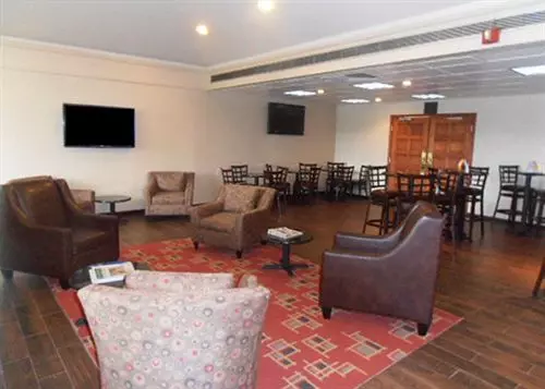 Clarion Hotel Buffalo Airport