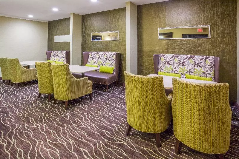 Holiday Inn Express Hotel & Suites St. Paul   Woodbury, An Ihg