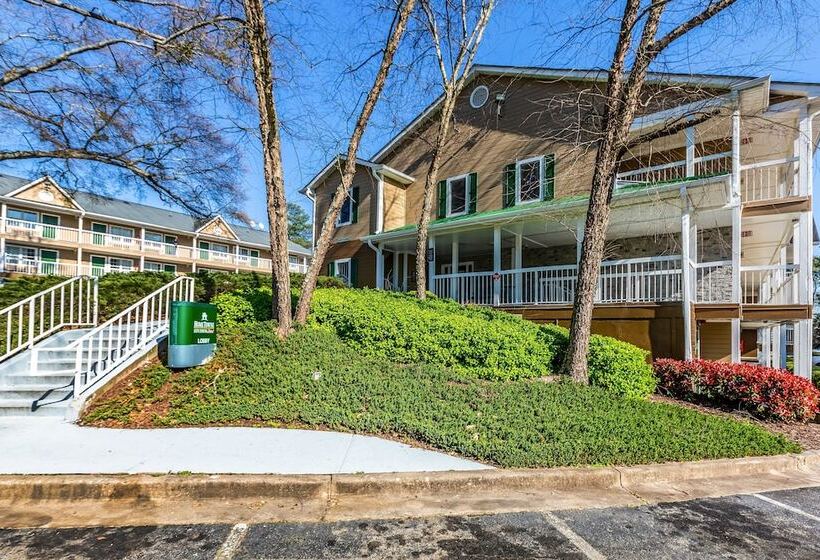 Hometowne Studios By Red Roof Atlanta Ne Downtown Norcross