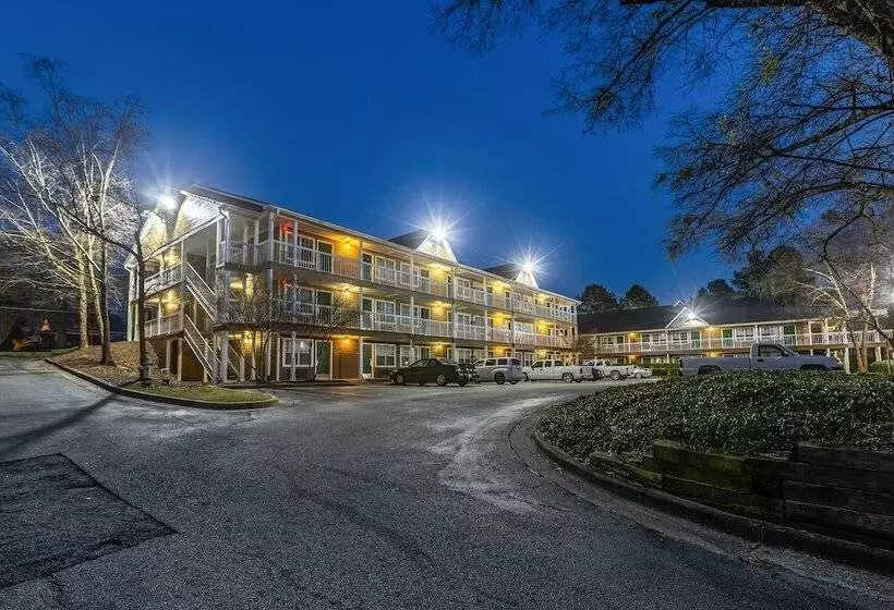 Hometowne Studios By Red Roof Atlanta Ne Downtown Norcross