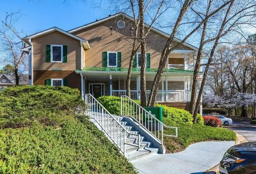 Hometowne Studios By Red Roof Atlanta Ne Downtown Norcross