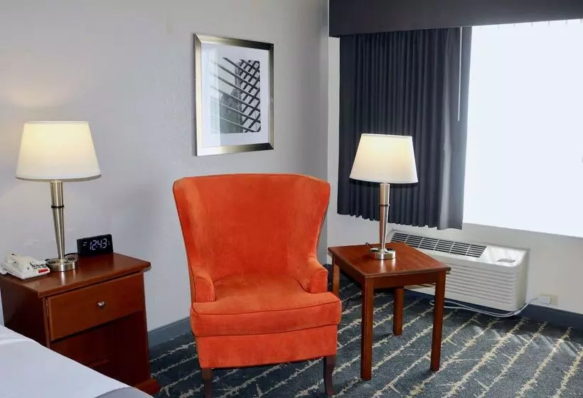 فندق Best Western Fostoria Inn & Suites