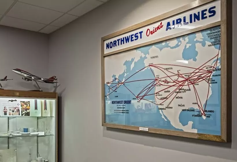 Отель Crowne Plaza Suites Msp Airport   Mall Of America, An Ihg