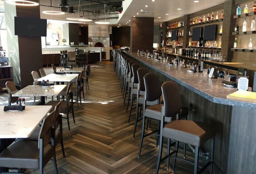 فندق Crowne Plaza Suites Msp Airport Mall Of America, An Ihg