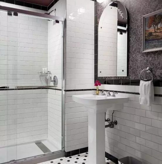 هتل Graduate By Hilton Evanston