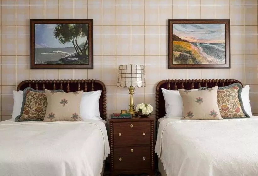 هتل Graduate By Hilton Evanston