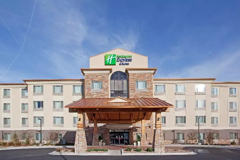 هتل Holiday Inn Express & Suites Denver Airport, An Ihg