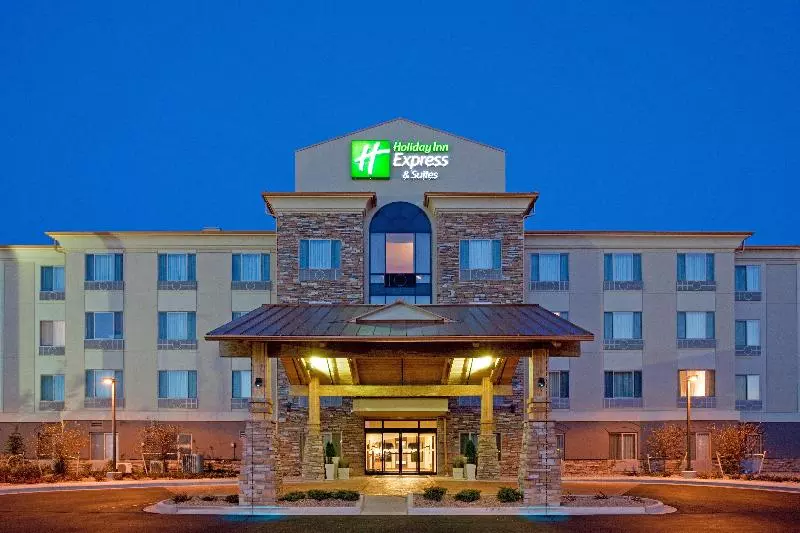هتل Holiday Inn Express & Suites Denver Airport, An Ihg