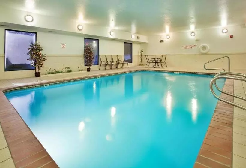 酒店 Holiday Inn Express & Suites Lansingleavenworth