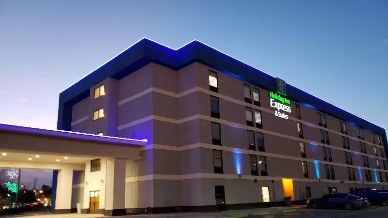 Holiday Inn Express Hotel & Suites Pigeon Forge, An Ihg