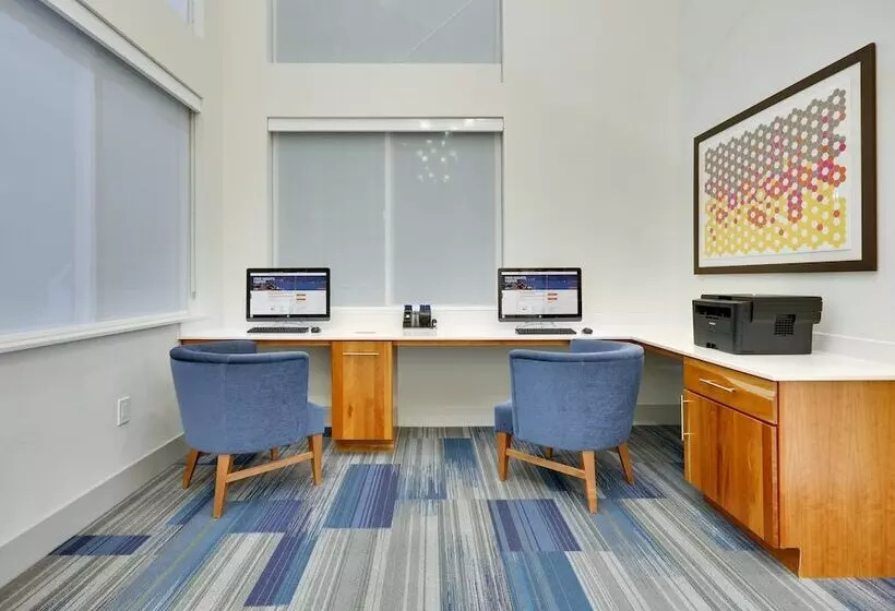 호텔 Holiday Inn Express Scottsbluff   Gering, An Ihg