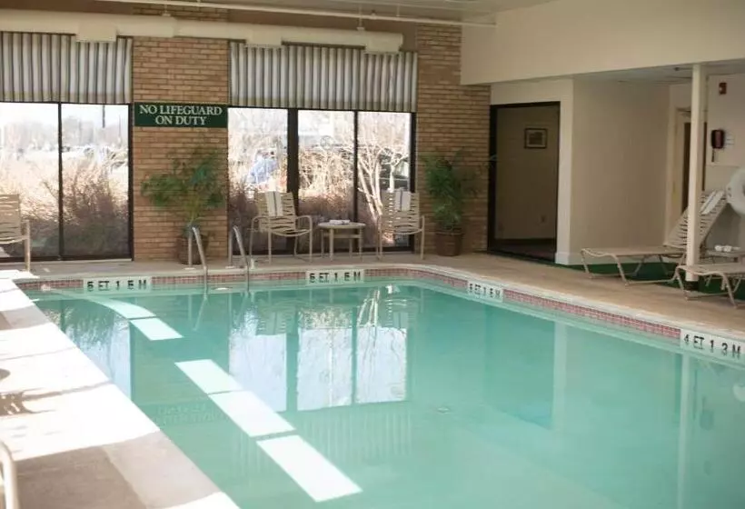 בית מלון כפרי Holiday Inn Express Easton, An Ihg