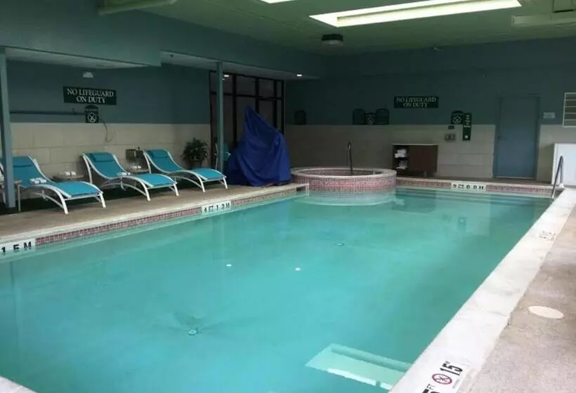 בית מלון כפרי Holiday Inn Express Easton, An Ihg