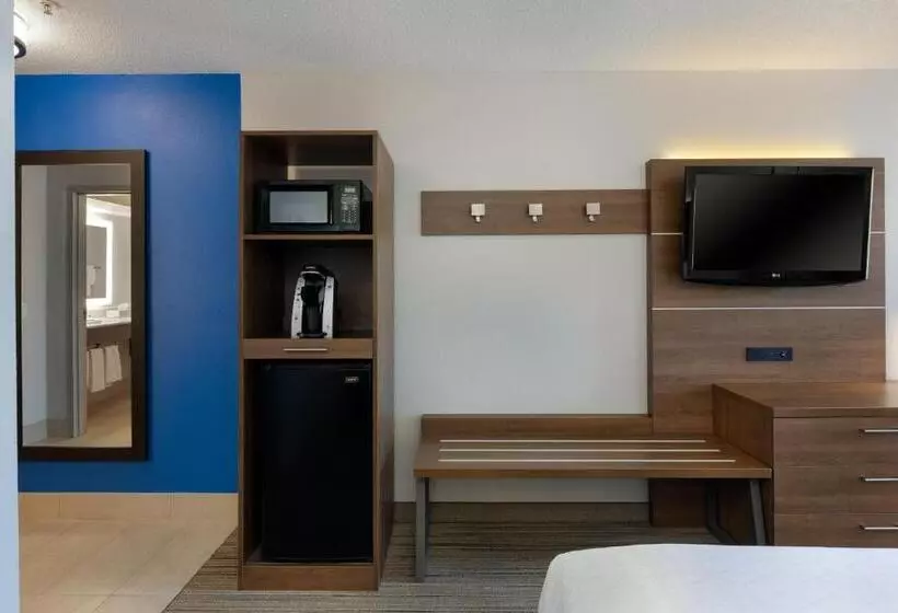 فندق Holiday Inn Express & Suites Milton East I 10, An Ihg