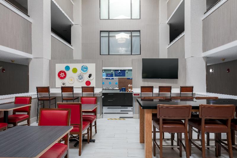 Hotel Holiday Inn Express & Suites Milton East I 10, An Ihg