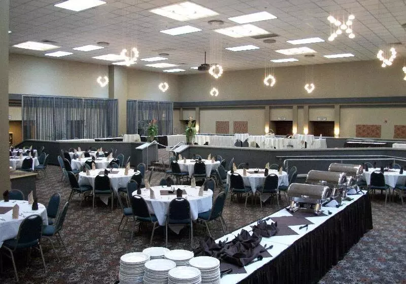 Отель Holiday Inn Portland I 5 S Wilsonville, An Ihg